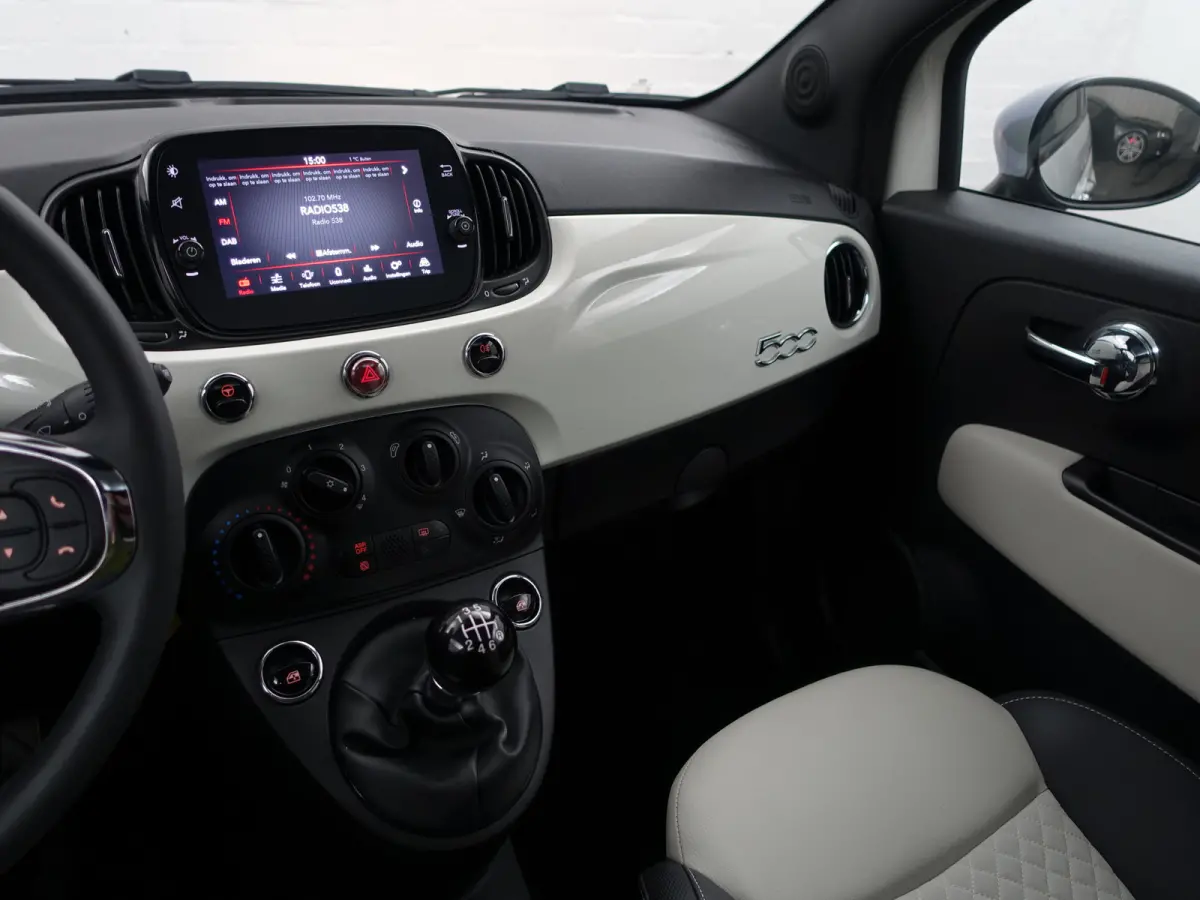 1.0 Hybrid Dolcevita- Panoramadak, Two Tone, Carplay, Android Auto, Design Interieur