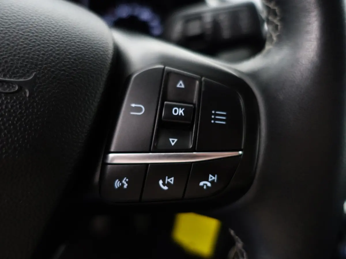 1.0 EcoBoost Hybrid ST Titanium- Carplay, Park Assist, Led, Sfeerverlichting, Dynamic Select, Lane Assist