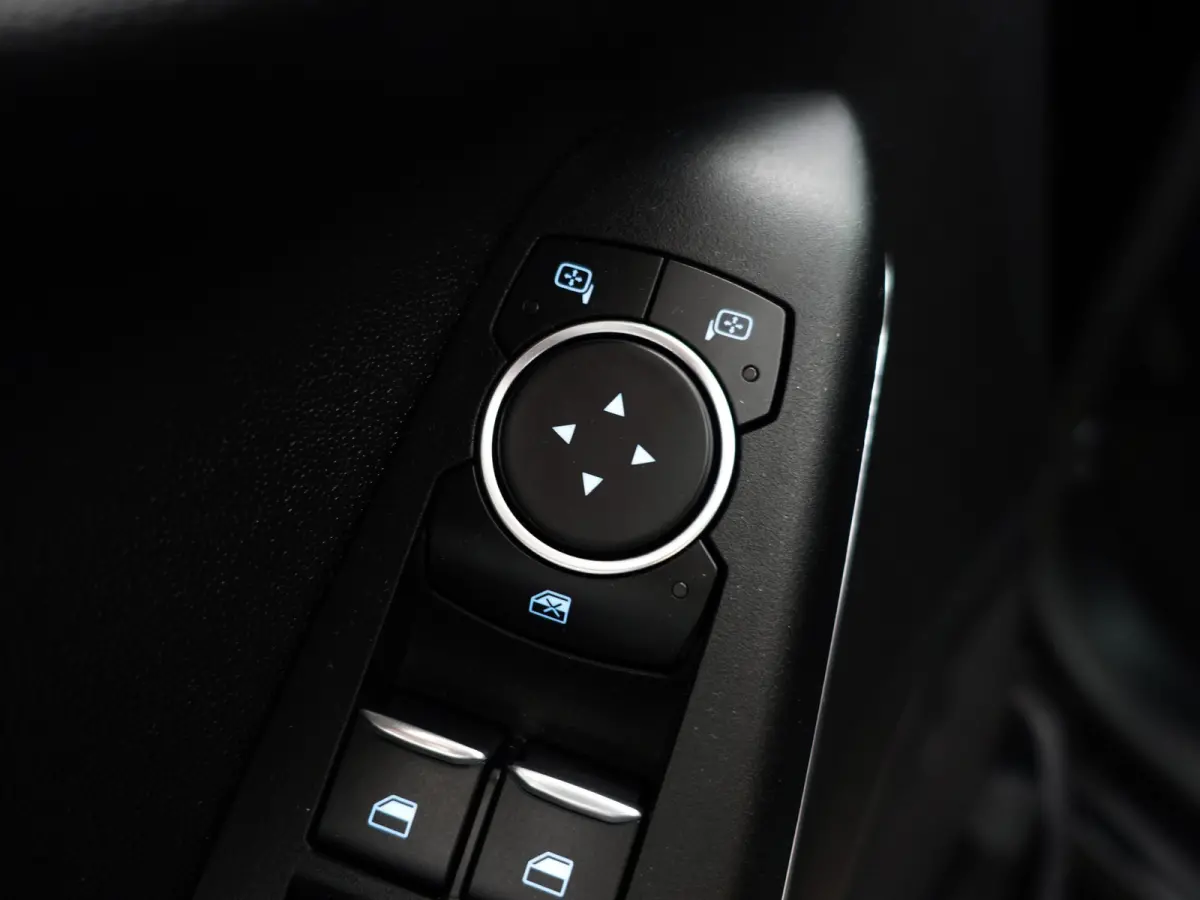 1.0 EcoBoost Hybrid ST Titanium- Carplay, Park Assist, Led, Sfeerverlichting, Dynamic Select, Lane Assist