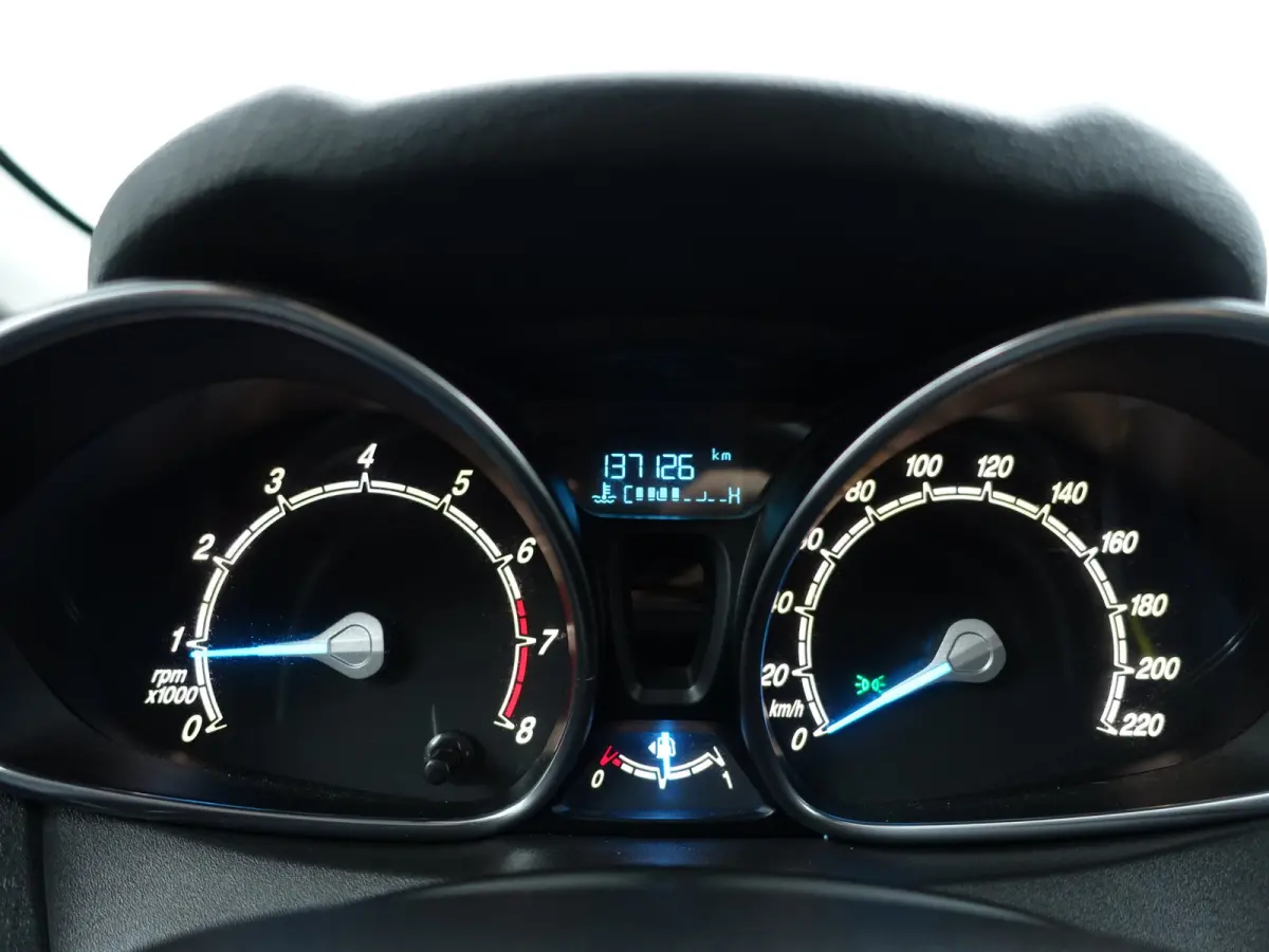 1.0 Style Ultimate- Navigatie, Park assist, Clima, Elek Spiegel pakket, Privacy Glass