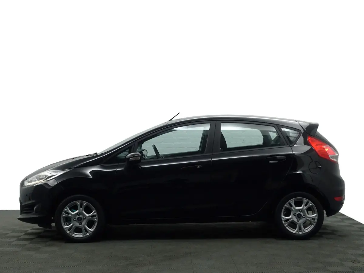 1.0 Style Ultimate- Navigatie, Park assist, Clima, Elek Spiegel pakket, Privacy Glass
