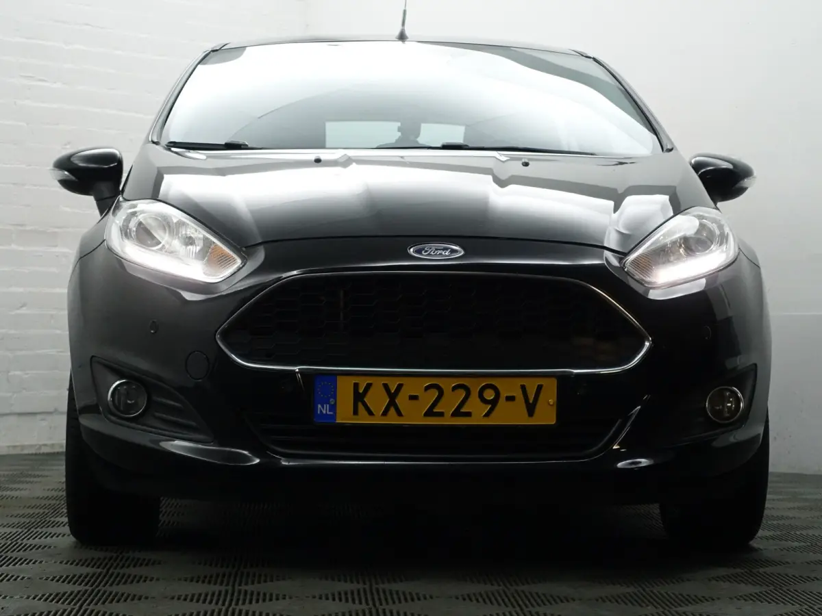 1.0 Style Ultimate- Navigatie, Park assist, Clima, Elek Spiegel pakket, Privacy Glass