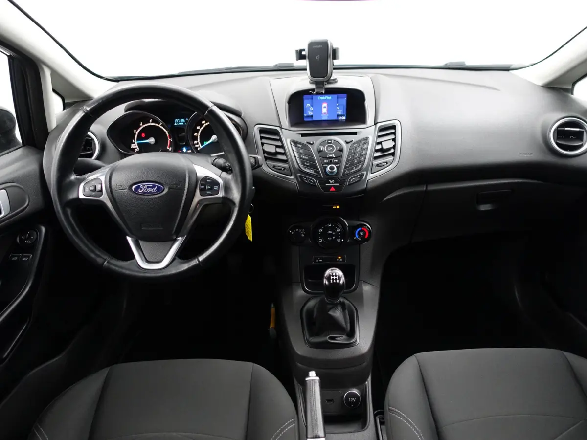 1.0 Style Ultimate- Navigatie, Park assist, Clima, Elek Spiegel pakket, Privacy Glass