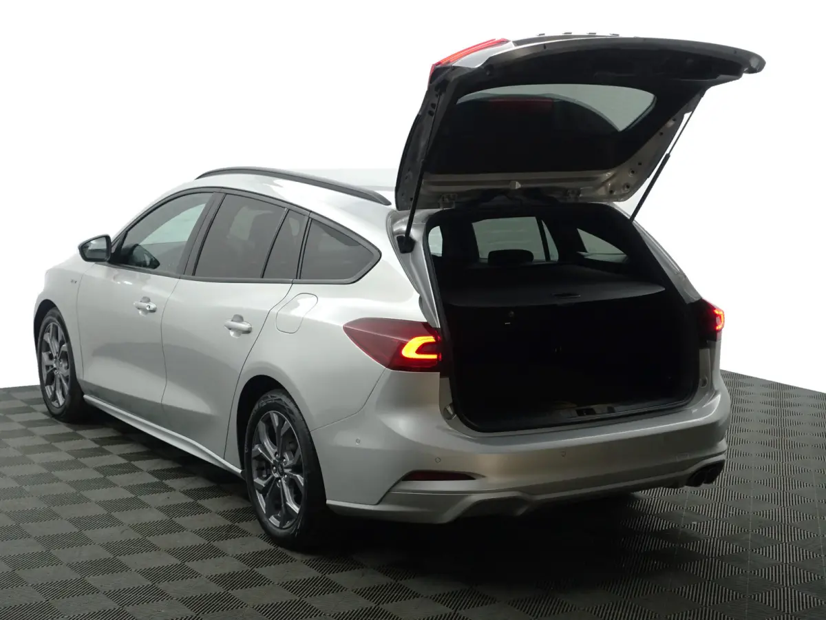 1.0 EcoBoost Hybrid ST Line Style- Xenon Led, Carplay, Stuur/Stoelverwarming, Ada Cruise, Camera, Park Assist