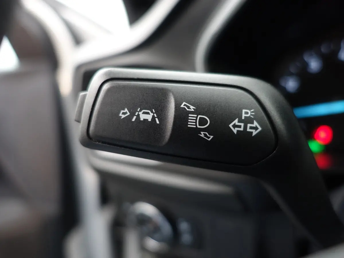 1.0 EcoBoost Hybrid ST Line Style- Xenon Led, Carplay, Stuur/Stoelverwarming, Ada Cruise, Camera, Park Assist