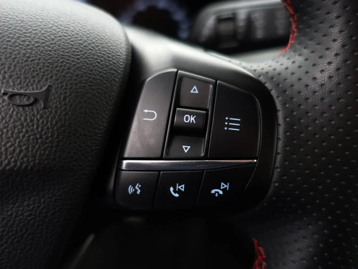 1.0 EcoBoost Hybrid ST Line Style- Xenon Led, Carplay, Stuur/Stoelverwarming, Ada Cruise, Camera, Park Assist