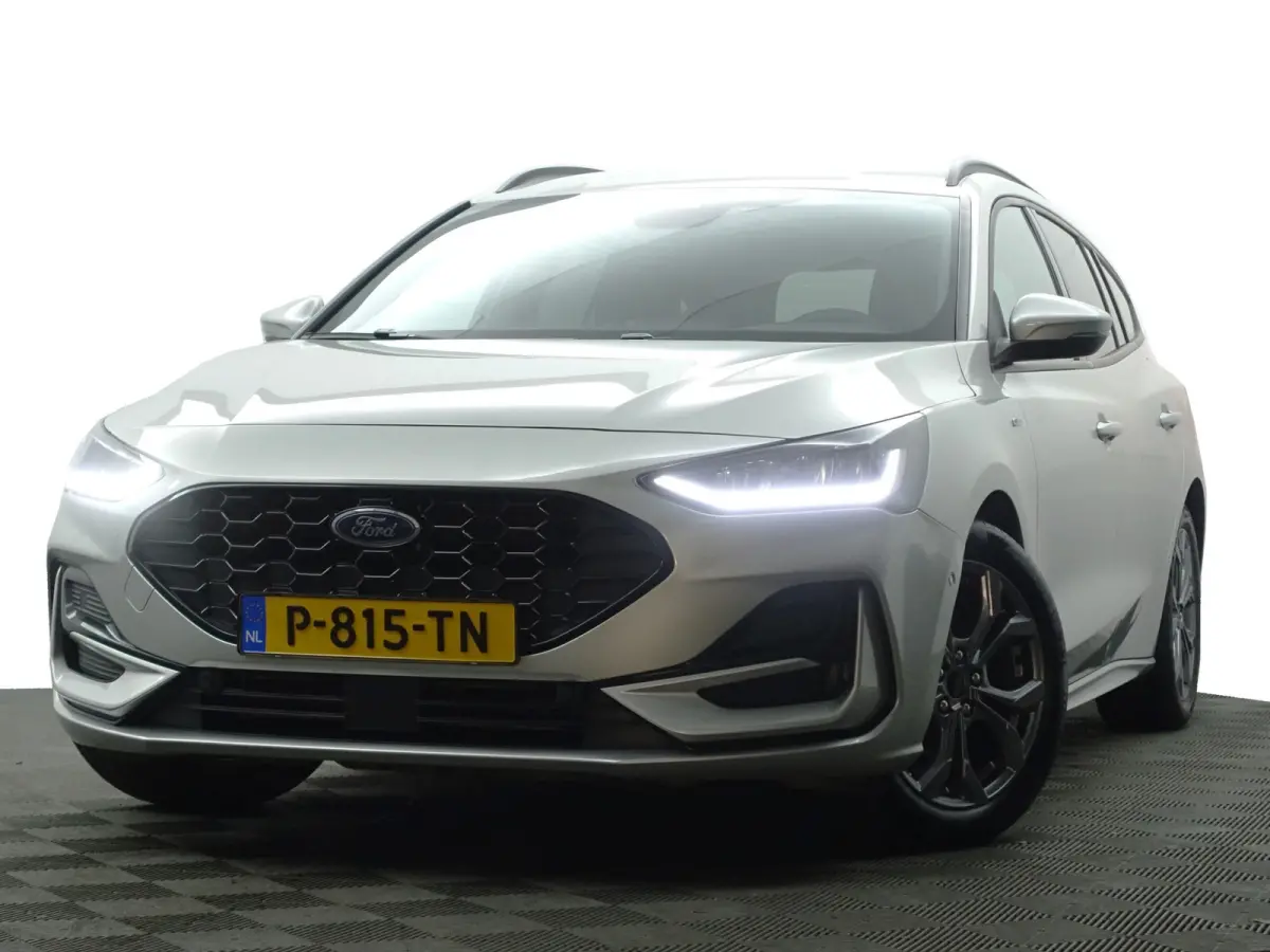 1.0 EcoBoost Hybrid ST Line Style- Xenon Led, Carplay, Stuur/Stoelverwarming, Ada Cruise, Camera, Park Assist