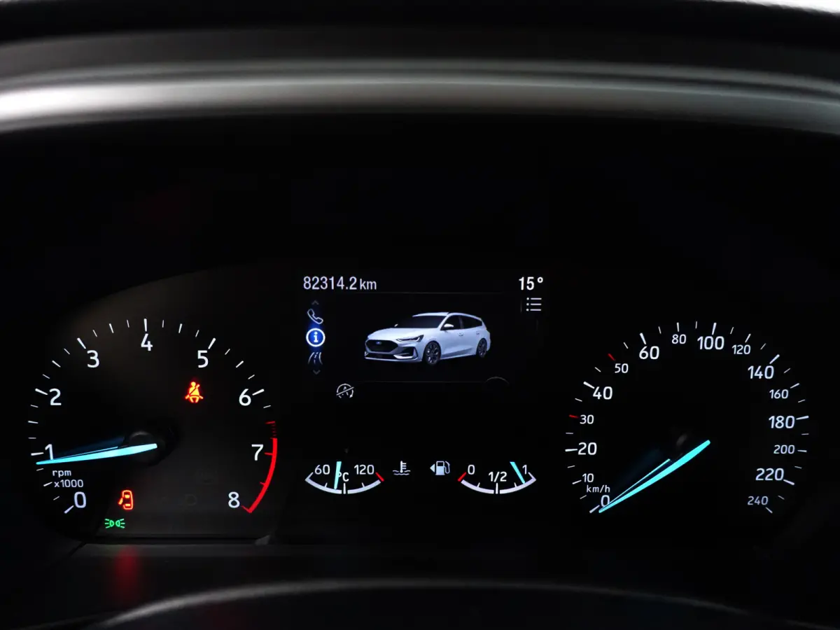 1.0 EcoBoost Hybrid ST Line Style- Xenon Led, Carplay, Stuur/Stoelverwarming, Ada Cruise, Camera, Park Assist