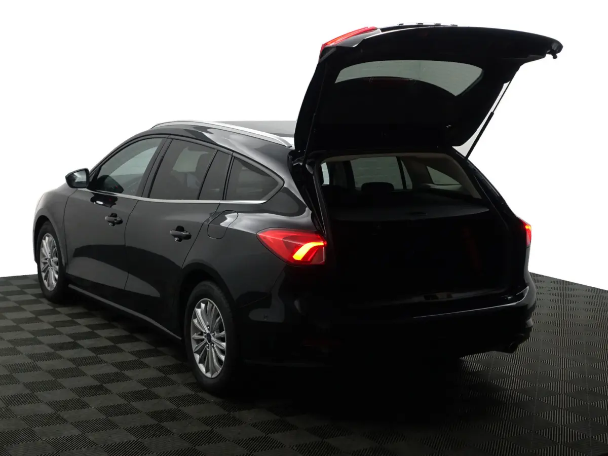 1.0 EcoBoost Titanium Business Aut- Bang Olufsen, Lane Assist, Carplay, Android Auto, Camera, Sfeerverlichting