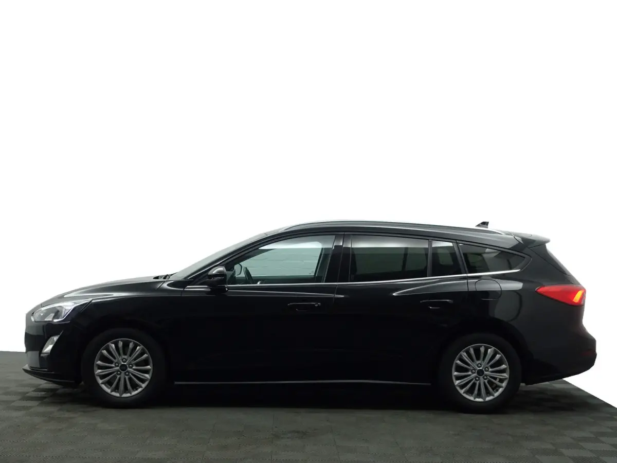 1.0 EcoBoost Titanium Business Aut- Bang Olufsen, Lane Assist, Carplay, Android Auto, Camera, Sfeerverlichting