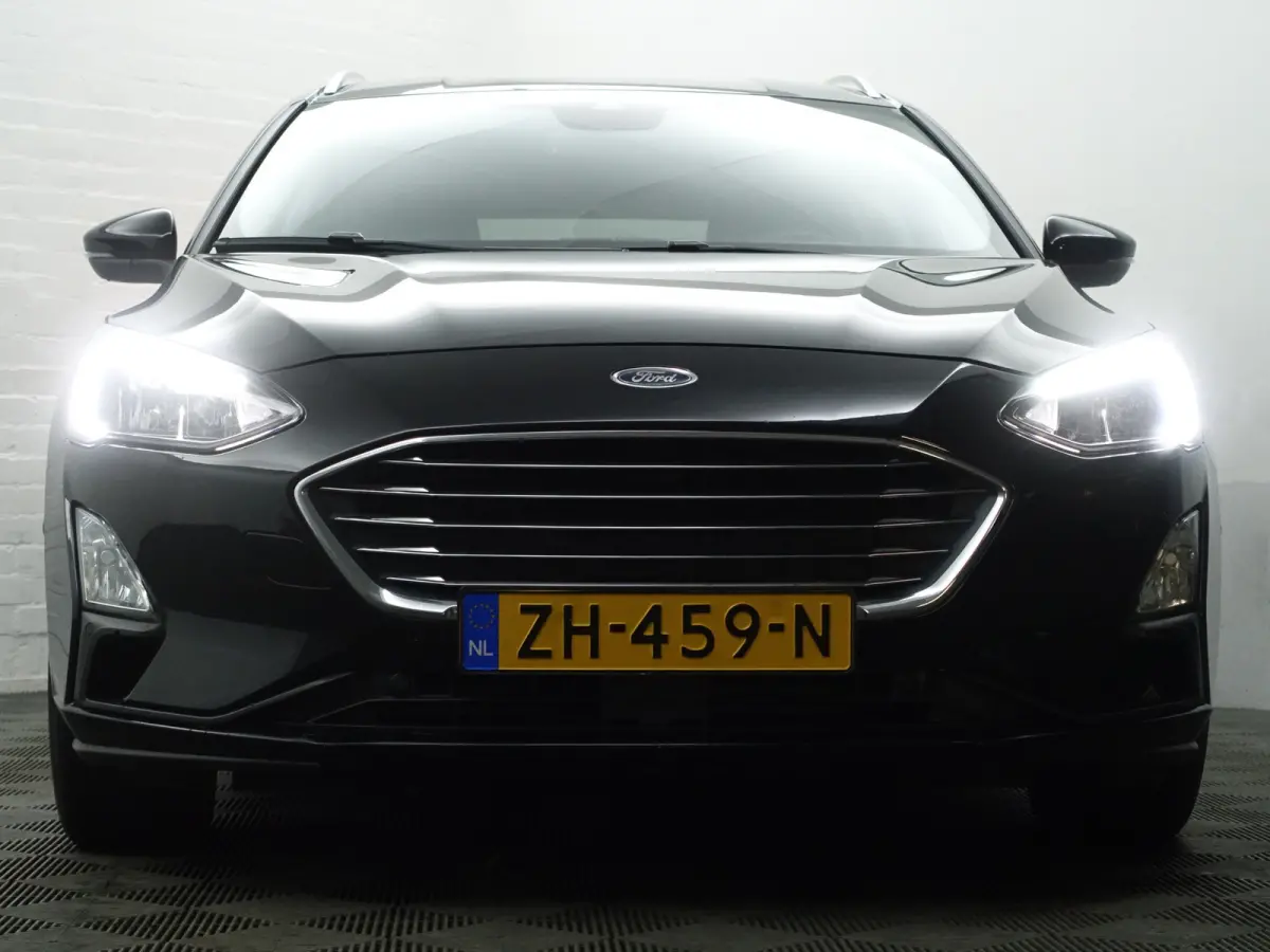 1.0 EcoBoost Titanium Business Aut- Bang Olufsen, Lane Assist, Carplay, Android Auto, Camera, Sfeerverlichting