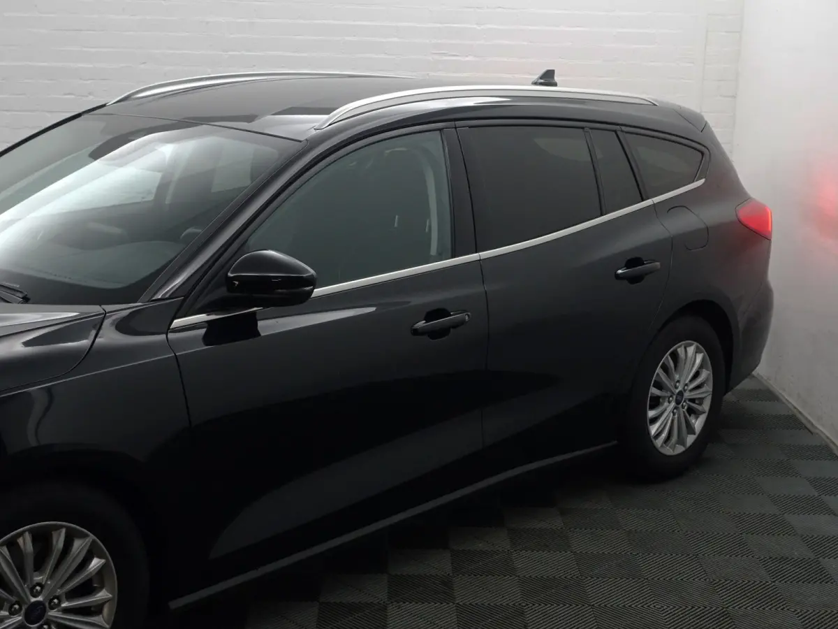 1.0 EcoBoost Titanium Business Aut- Bang Olufsen, Lane Assist, Carplay, Android Auto, Camera, Sfeerverlichting