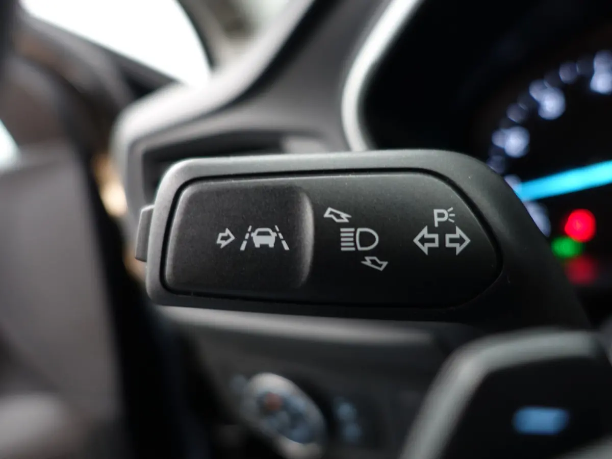 1.0 EcoBoost Titanium Business Aut- Bang Olufsen, Lane Assist, Carplay, Android Auto, Camera, Sfeerverlichting