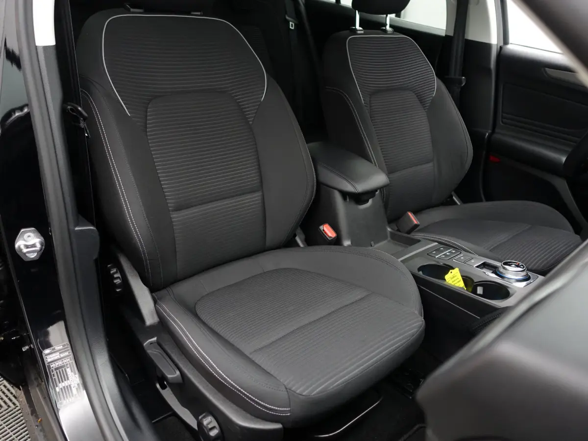 1.0 EcoBoost Titanium Business Aut- Bang Olufsen, Lane Assist, Carplay, Android Auto, Camera, Sfeerverlichting
