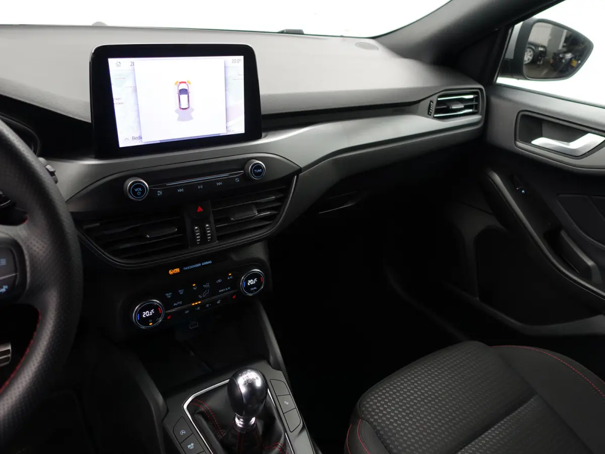 1.0 EcoBoost Hybrid ST Line Style- Stuur/Stoelverwarming, CarPlay, Android Auto, Lane Assist, Park Assist, Park Pilot