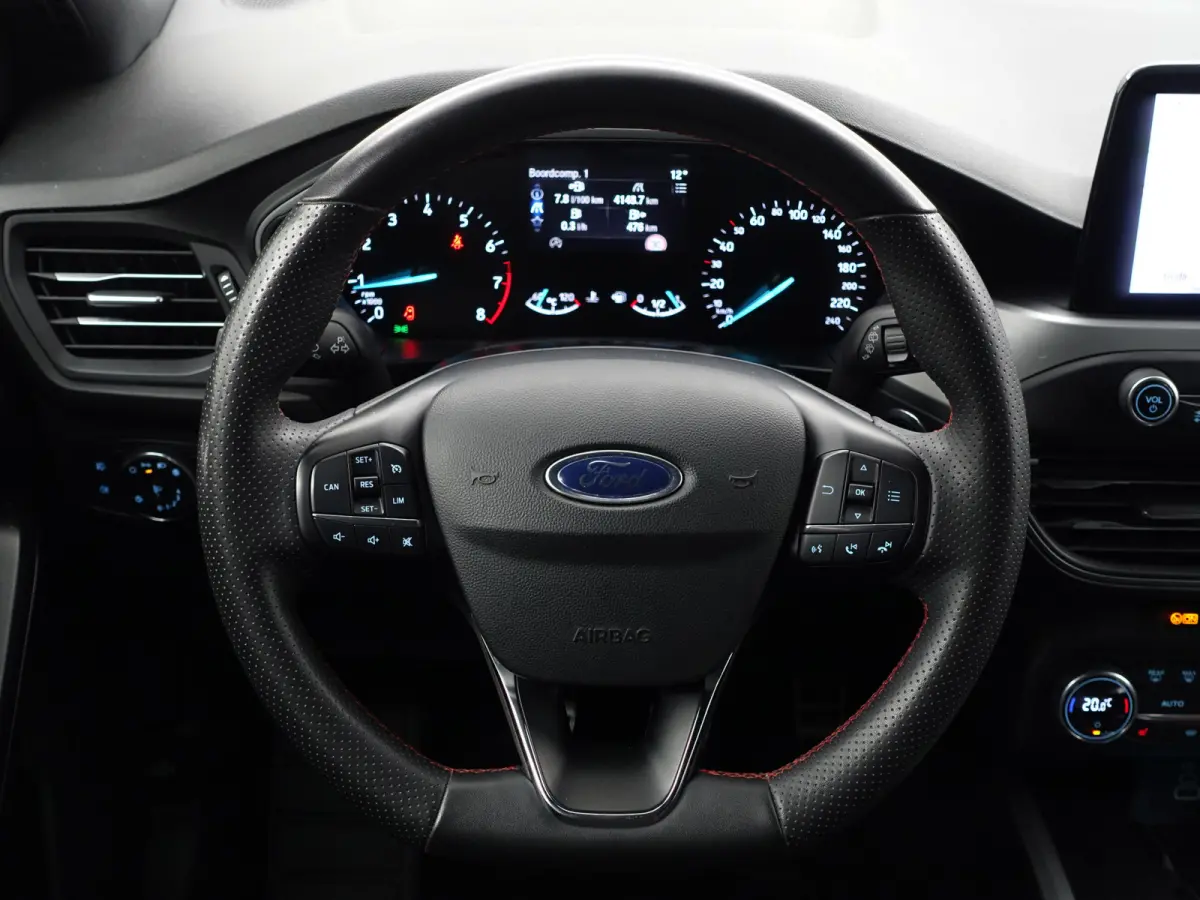1.0 EcoBoost Hybrid ST Line Style- Stuur/Stoelverwarming, CarPlay, Android Auto, Lane Assist, Park Assist, Park Pilot