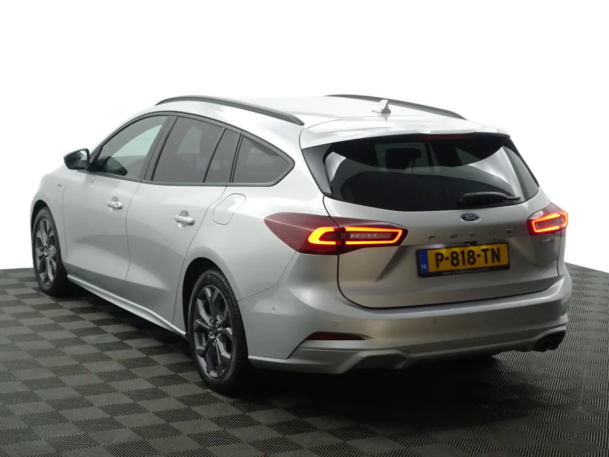 1.0 EcoBoost Hybrid ST Line Style- Stuur/Stoelverwarming, CarPlay, Android Auto, Lane Assist, Park Assist, Park Pilot