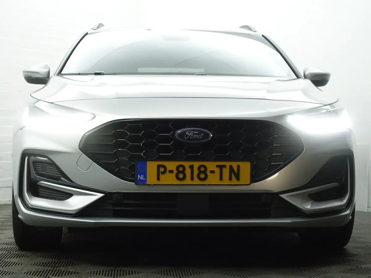 1.0 EcoBoost Hybrid ST Line Style- Stuur/Stoelverwarming, CarPlay, Android Auto, Lane Assist, Park Assist, Park Pilot