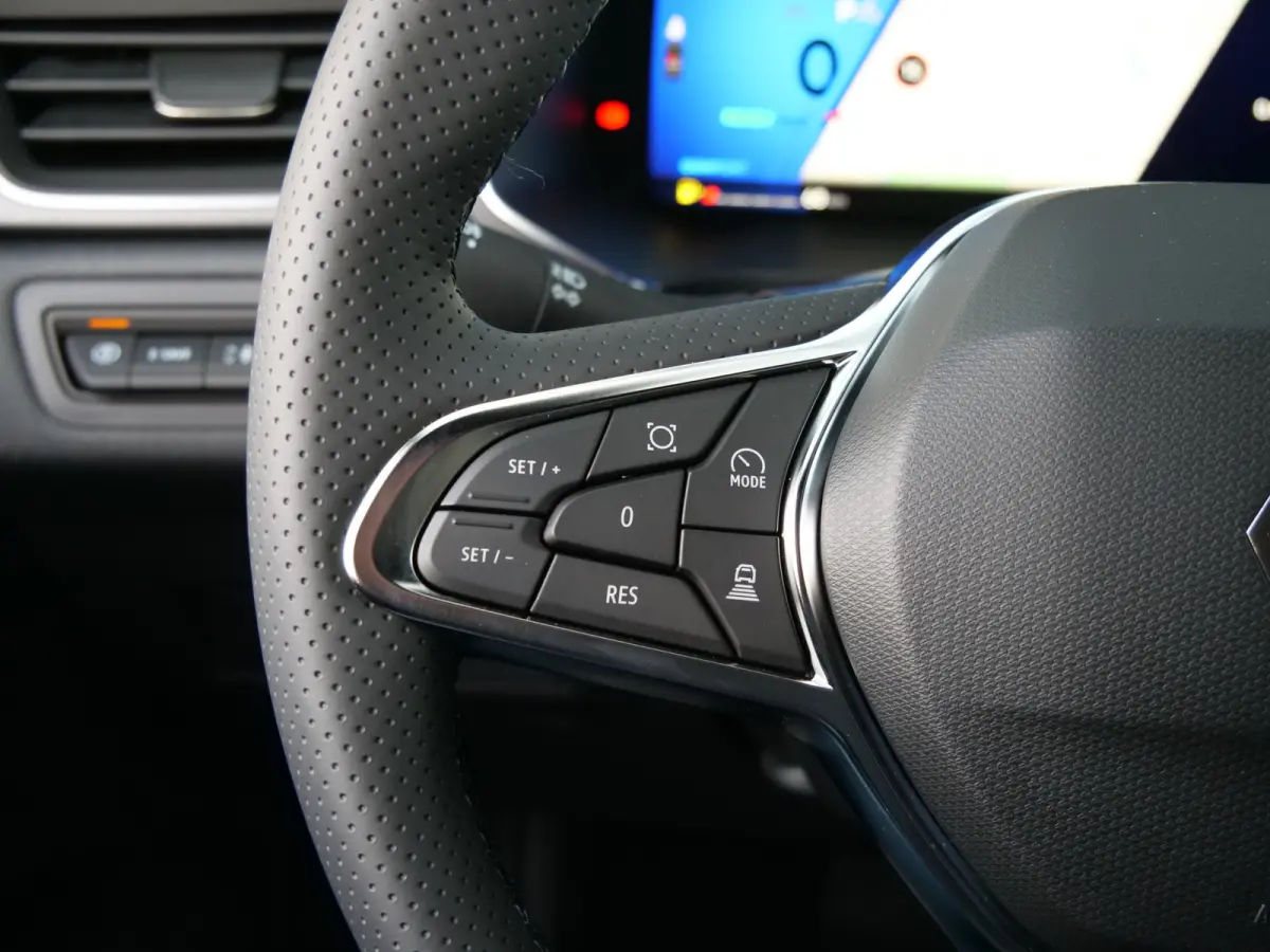 1.6 E-Tech full hybrid 145 Pk techno Automaat Apple Carplay / DAB / Camera / Navigatie / Winterpakket