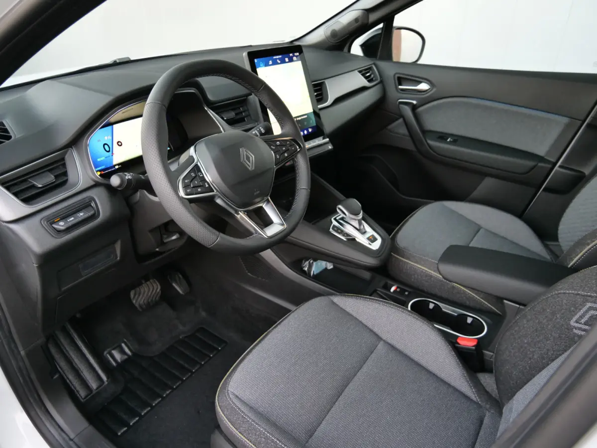 1.6 E-Tech full hybrid 145 Pk techno Automaat Apple Carplay / DAB / Camera / Navigatie / Winterpakket