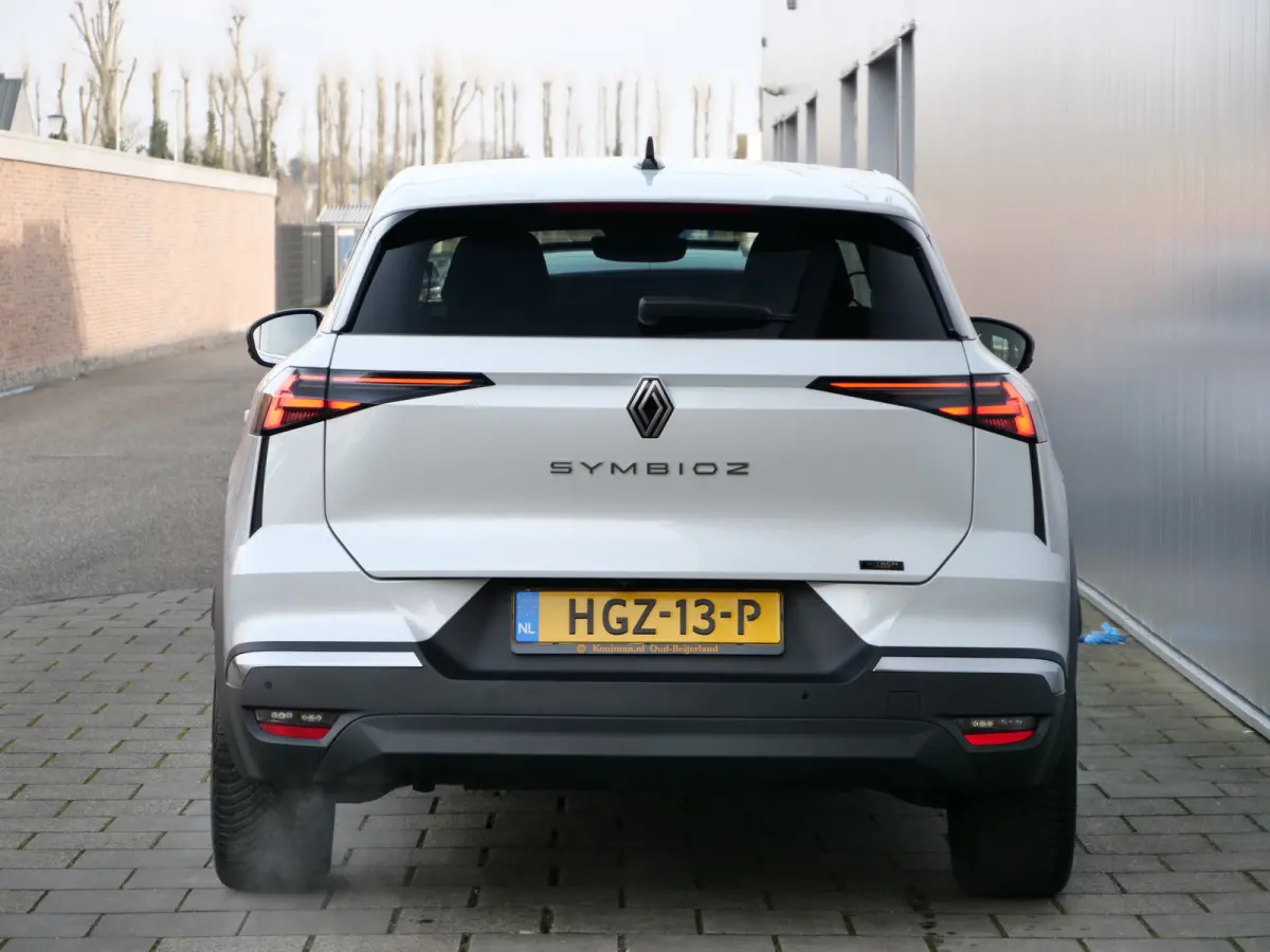 1.6 E-Tech full hybrid 145 Pk techno Automaat Apple Carplay / DAB / Camera / Navigatie / Winterpakket