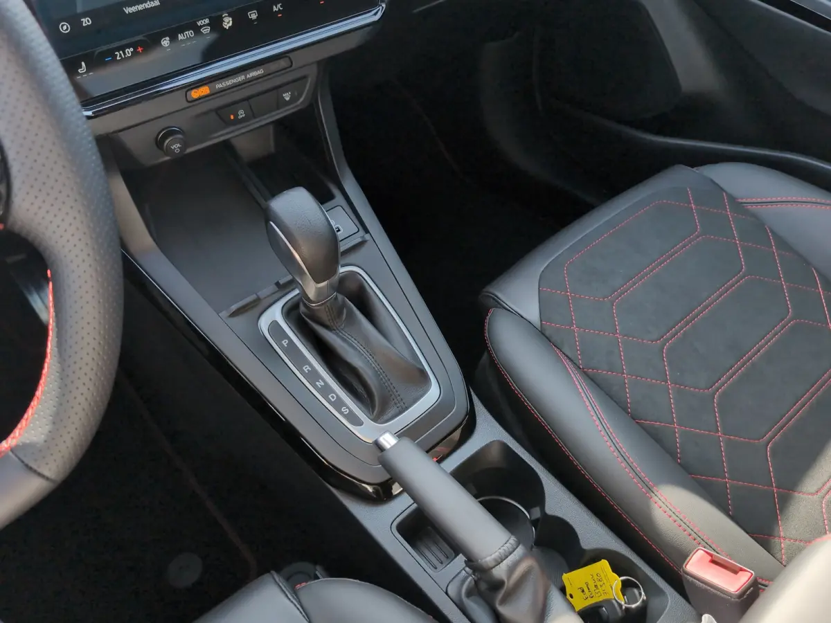 1.0 EcoBoost ST-Line X 125pk | CAMERA | STUUR+STOEL+VOORRUITVERWARMING | ELEKTRISCHE ACHTERKLEP | APPLE CARPLAY / ANDRIOD AUTO |