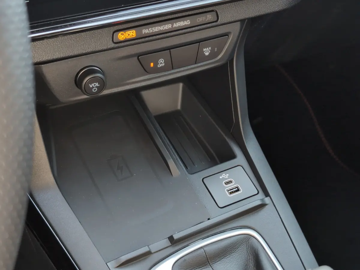 1.0 EcoBoost ST-Line X 125pk | CAMERA | STUUR+STOEL+VOORRUITVERWARMING | ELEKTRISCHE ACHTERKLEP | APPLE CARPLAY / ANDRIOD AUTO |