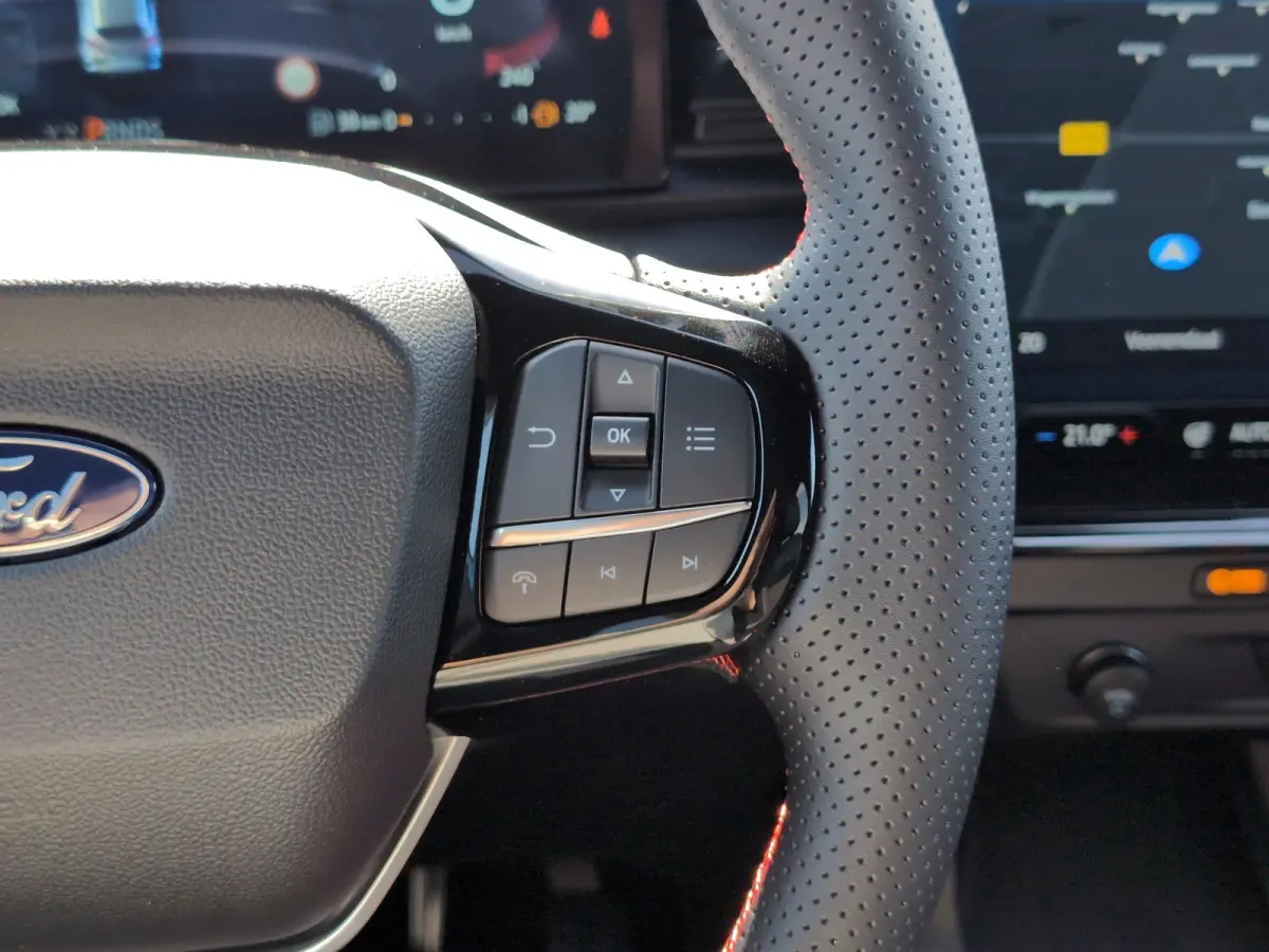 1.0 EcoBoost ST-Line X 125pk | CAMERA | STUUR+STOEL+VOORRUITVERWARMING | ELEKTRISCHE ACHTERKLEP | APPLE CARPLAY / ANDRIOD AUTO |