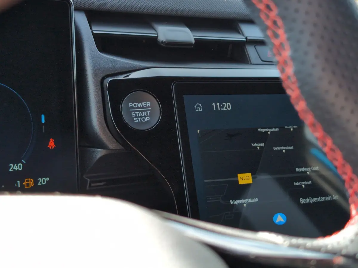 1.0 EcoBoost ST-Line X 125pk | CAMERA | STUUR+STOEL+VOORRUITVERWARMING | ELEKTRISCHE ACHTERKLEP | APPLE CARPLAY / ANDRIOD AUTO |