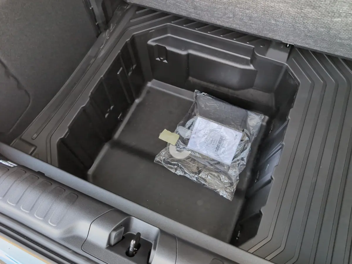 1.0 EcoBoost ST-Line X 125pk | CAMERA | STUUR+STOEL+VOORRUITVERWARMING | ELEKTRISCHE ACHTERKLEP | APPLE CARPLAY / ANDRIOD AUTO |