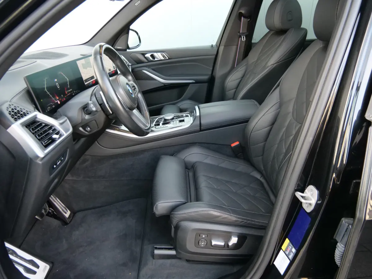 xDrive50e PHEV 490 Pk Automaat M-Sport Pro Pack Navi / Leer / Innovation Pack / Camera's / 22 inch