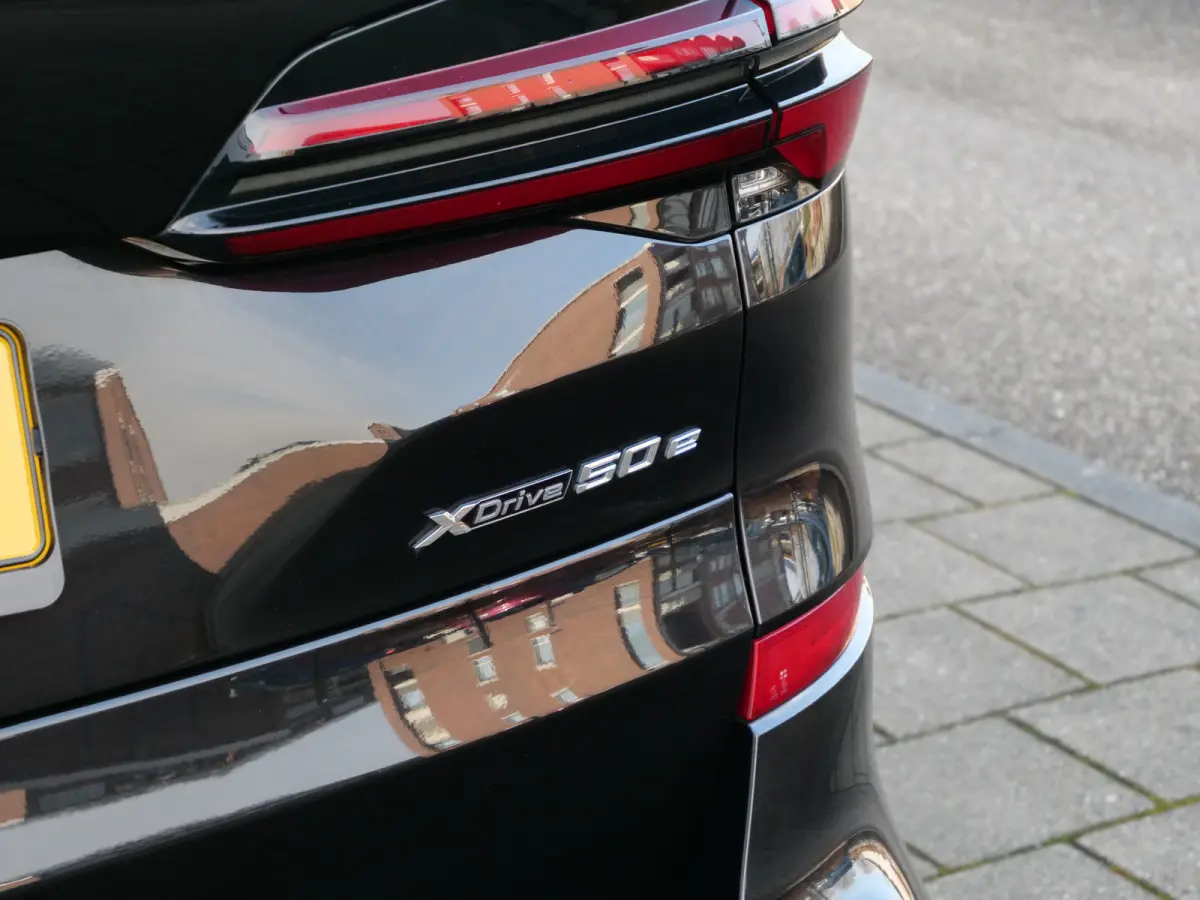 xDrive50e PHEV 490 Pk Automaat M-Sport Pro Pack Navi / Leer / Innovation Pack / Camera's / 22 inch