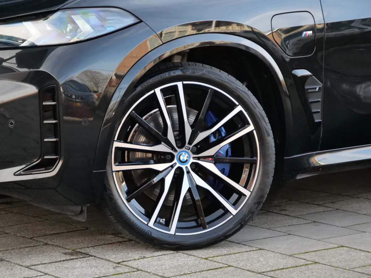 xDrive50e PHEV 490 Pk Automaat M-Sport Pro Pack Navi / Leer / Innovation Pack / Camera's / 22 inch