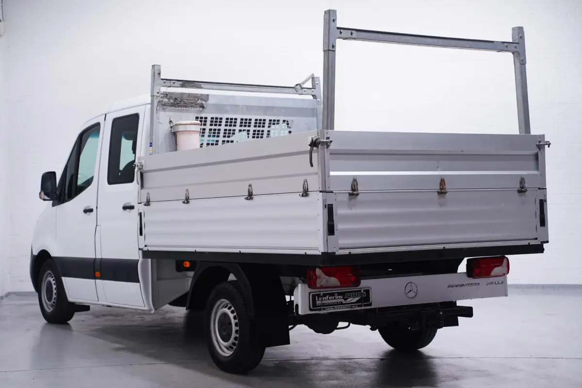 211 CDI Dubbel Cabine 6-Zits Pickup Open Laadbak Airco, Trekhaak, LxBxH 270x203x80 cm, 6-Zits