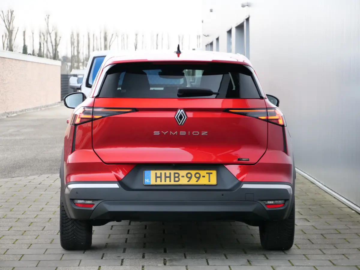 1.6 E-Tech full hybrid 145 Pk techno Automaat Apple Carplay / DAB / Camera / Navigatie / Winterpakket