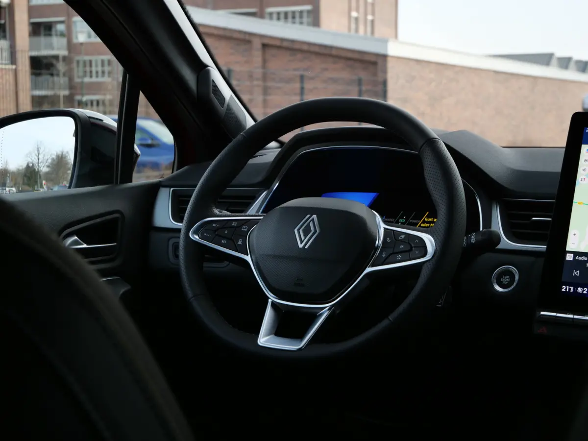 1.6 E-Tech full hybrid 145 Pk techno Automaat Apple Carplay / DAB / Camera / Navigatie / Winterpakket