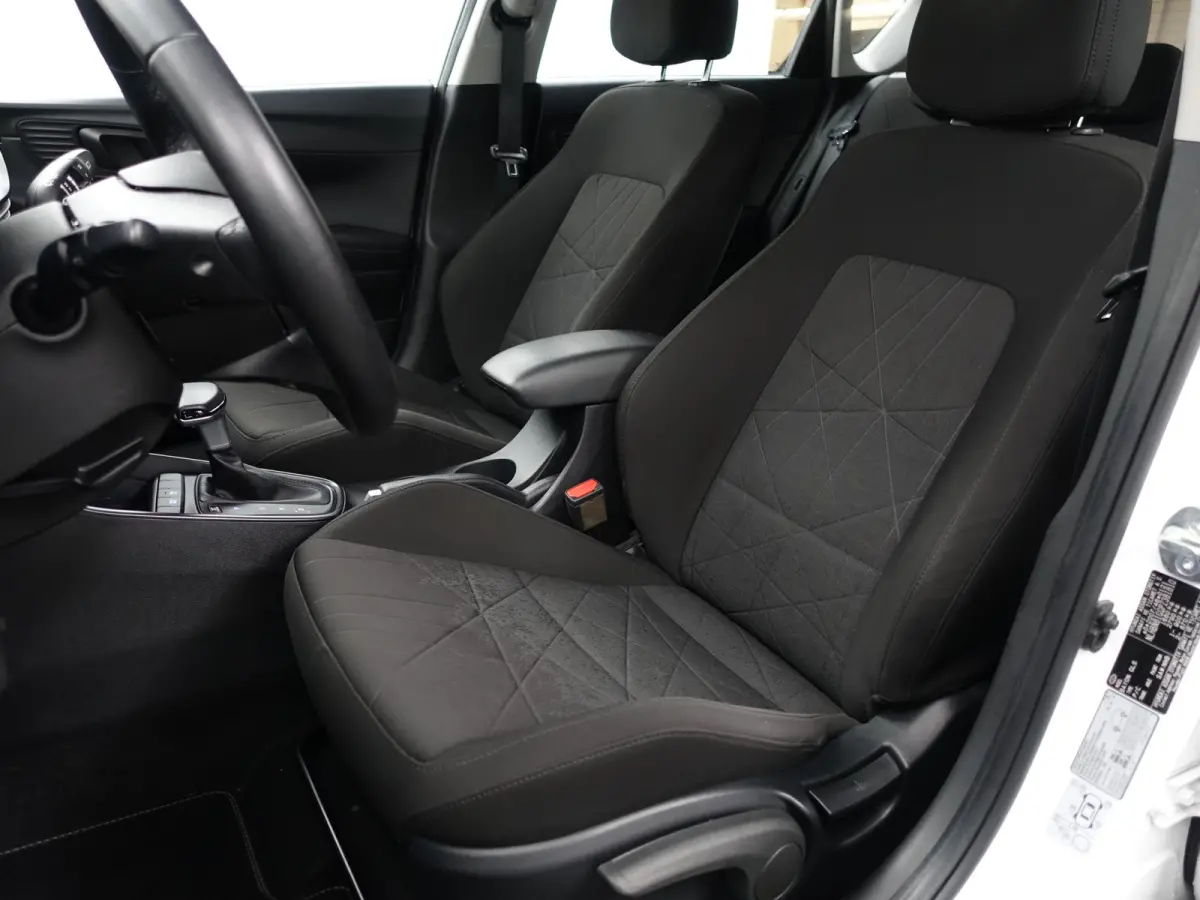 1.0 T-GDI Comfort Aut- Carplay, Android Auto, Camera, Led, Drive Select, Spiegel Pakket, Park Assist