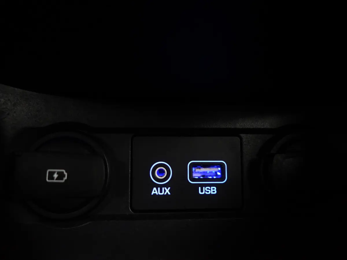 1.0 T-GDI Comfort- Carplay, Camera, Lane Assist, Clima, Cruise, Comfort Interieur, Navi