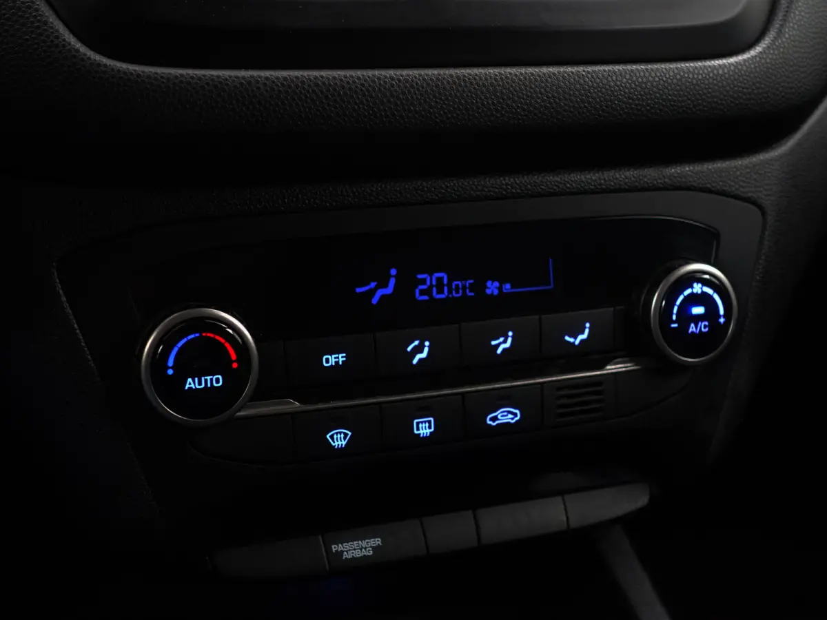 1.0 T-GDI Comfort- Carplay, Camera, Lane Assist, Clima, Cruise, Comfort Interieur, Navi