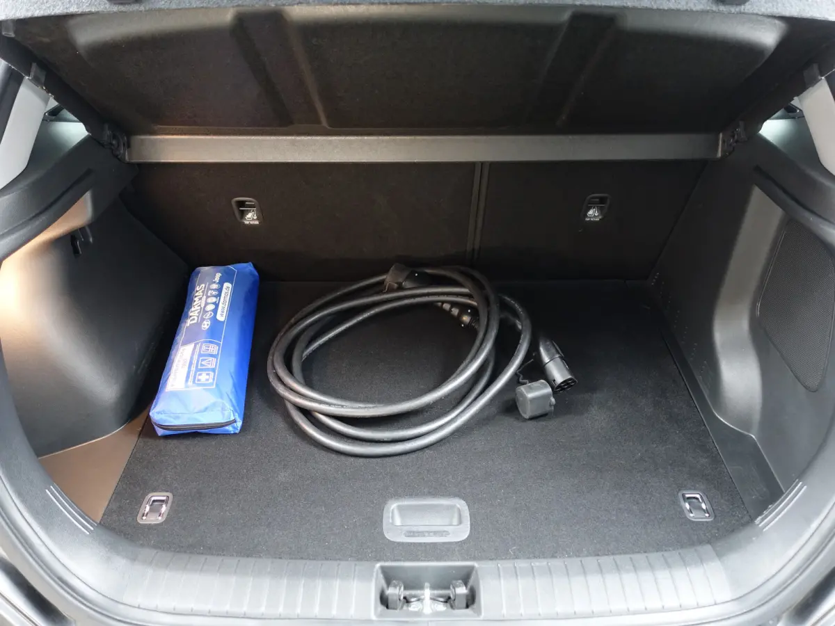 EV Comfort 39 kWh Aut- Stuur/Stoelverwarming, CarPlay, Led, Lane assist, Dynamic Select, Park assist