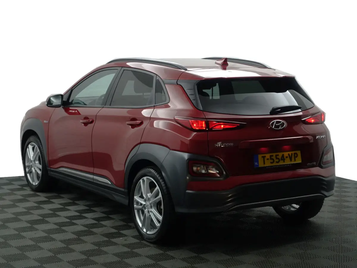 EV Comfort 39 kWh Aut- Stuur/Stoelverwarming, CarPlay, Led, Lane assist, Dynamic Select, Park assist