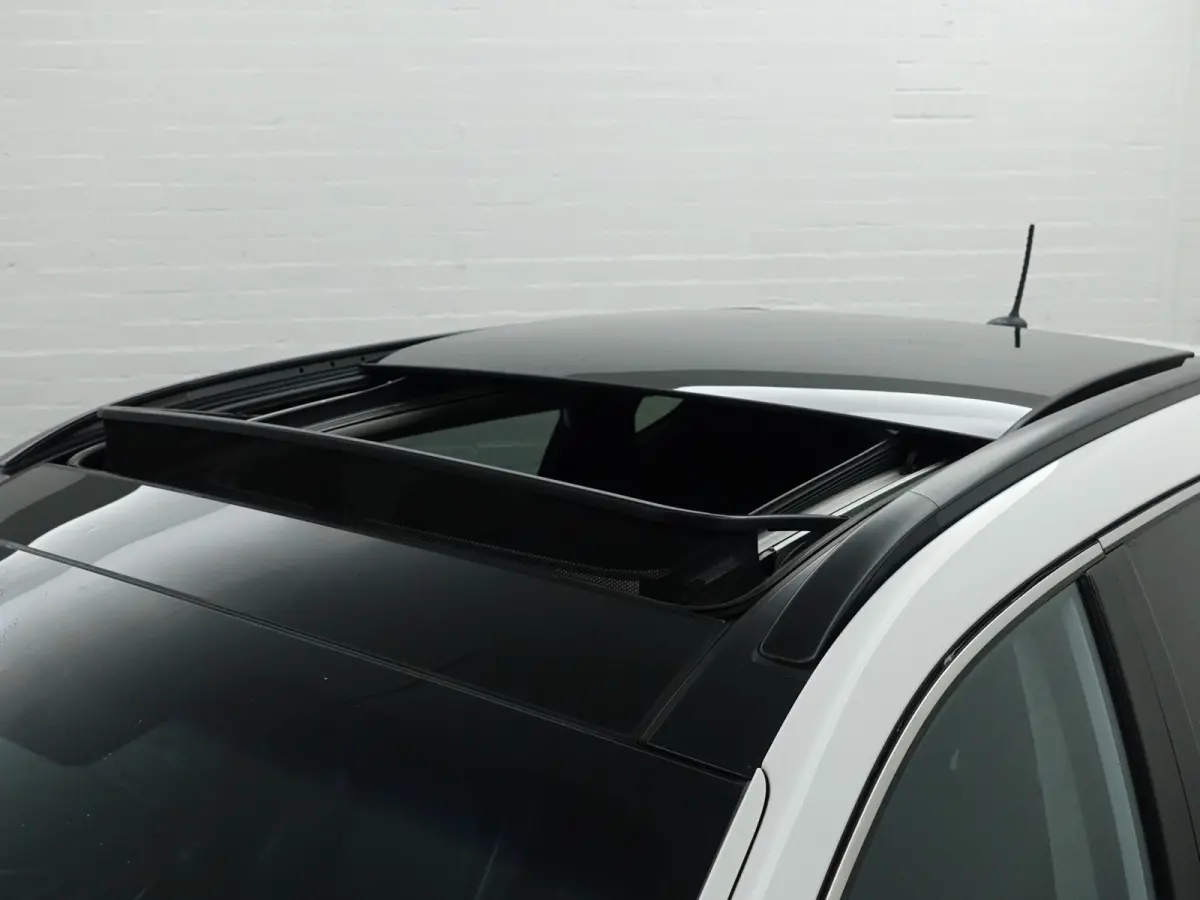 2.4i GDI Business Edition Panoramadak, Park Assist, Xenon Led, Stoelverwarming, Leder Interieur