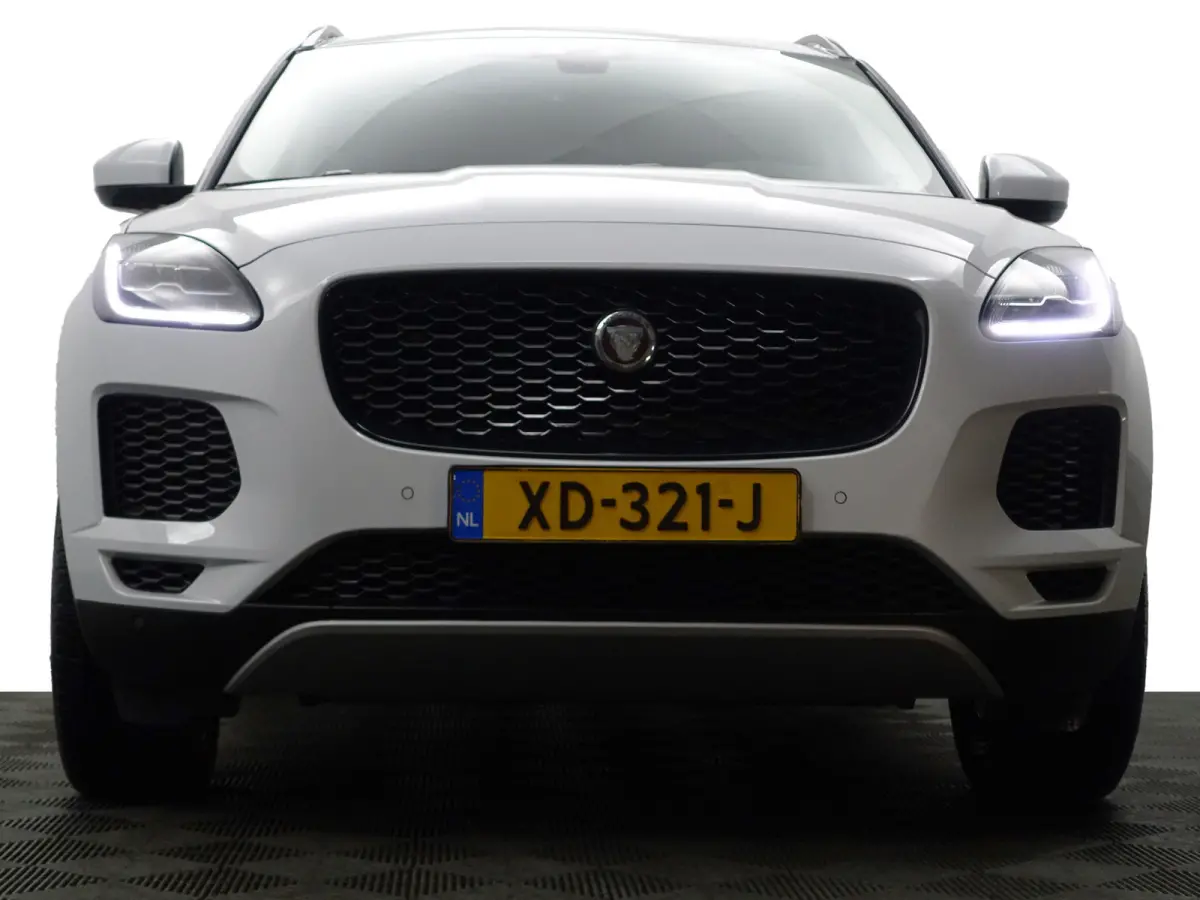 2.0 P250 AWD R-Dynamic HSE- Carplay, Android Auto, Panoramadak, Head Up, Memory, Meridian Surround