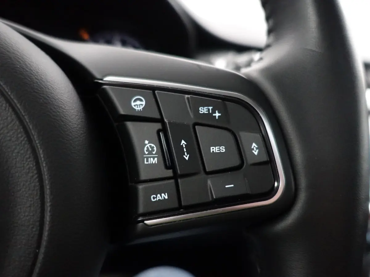 2.0 P250 AWD R-Dynamic HSE- Carplay, Android Auto, Panoramadak, Head Up, Memory, Meridian Surround