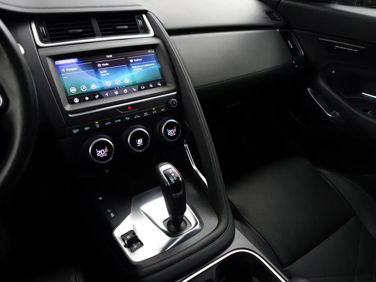 2.0 P250 AWD R-Dynamic HSE- Carplay, Android Auto, Panoramadak, Head Up, Memory, Meridian Surround