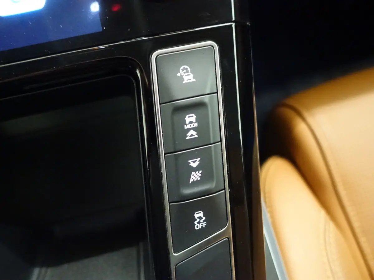 EV400 HSE R-Sport 400pk Aut- SOH 91%, Virtual Cockpit, Nappa Leder, 360 Camera, Meridian, Carplay