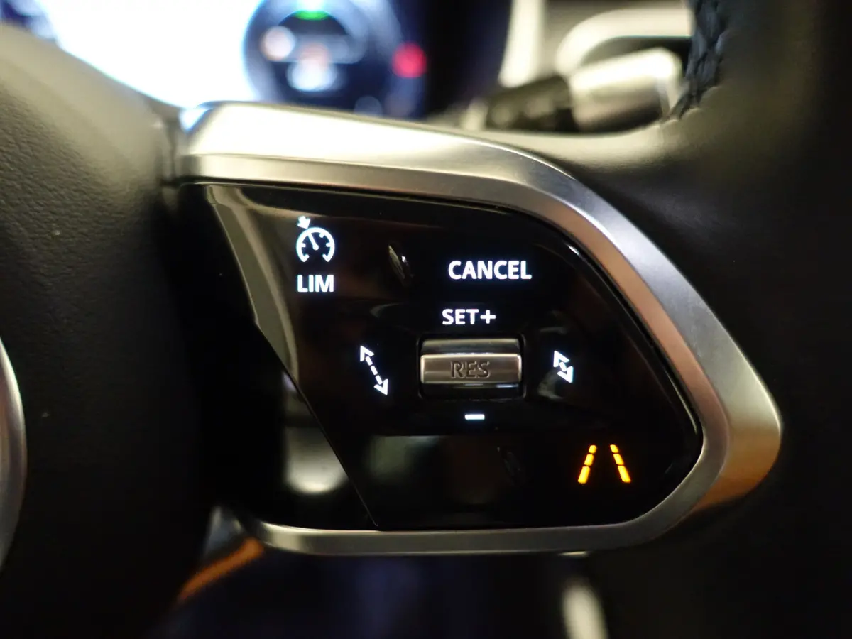EV400 HSE R-Sport 400pk Aut- SOH 91%, Virtual Cockpit, Nappa Leder, 360 Camera, Meridian, Carplay