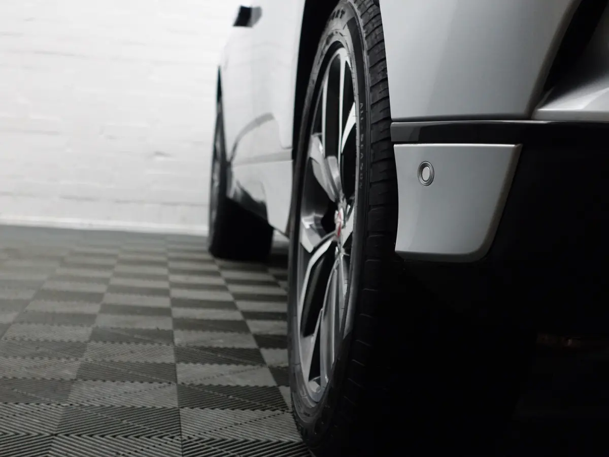 EV320 HSE 90 kWh Aut- SOH 91%, Glazendak, Stuurverwarming, 360 Camera, Meridian Audio, Nappa Leder Interieur, Dynamic Select