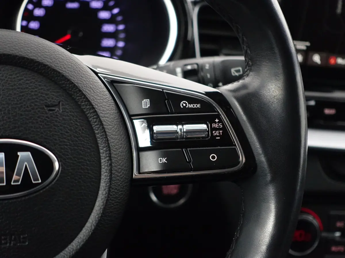 1.0 T-GDi DynamicPlusLine- Stuur/Stoelverwarming, Camera, Carplay, Android Auto, Keyless, Lane Assist