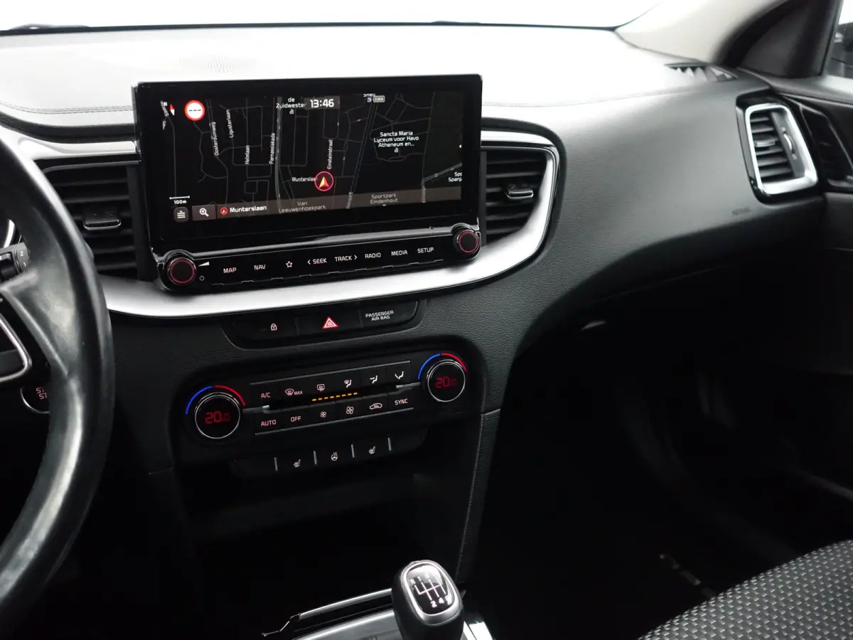 1.0 T-GDi DynamicPlusLine- Stuur/Stoelverwarming, Camera, Carplay, Android Auto, Keyless, Lane Assist